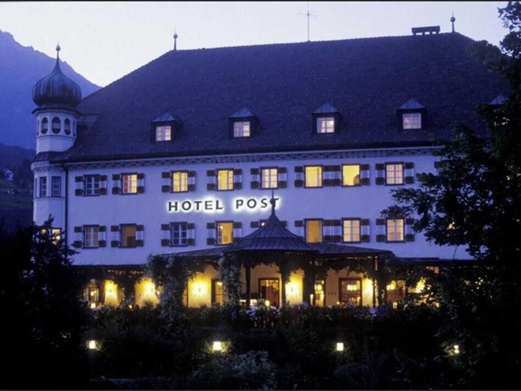 Schlosshotel Post Edelfreisitz Sprengenstein Imst Room photo